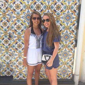 Meet your Posher, Danielle